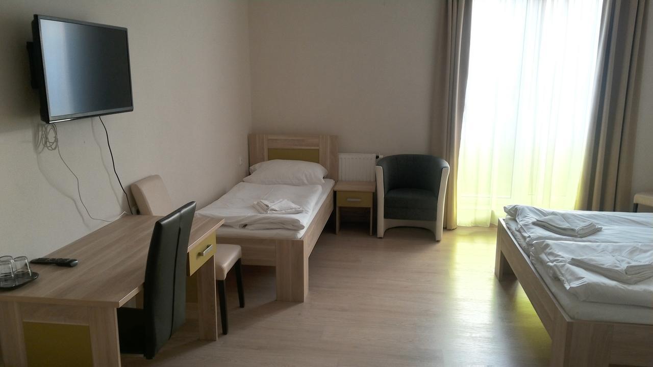 Nad Kralovnou & Restaurant Hotel Prague